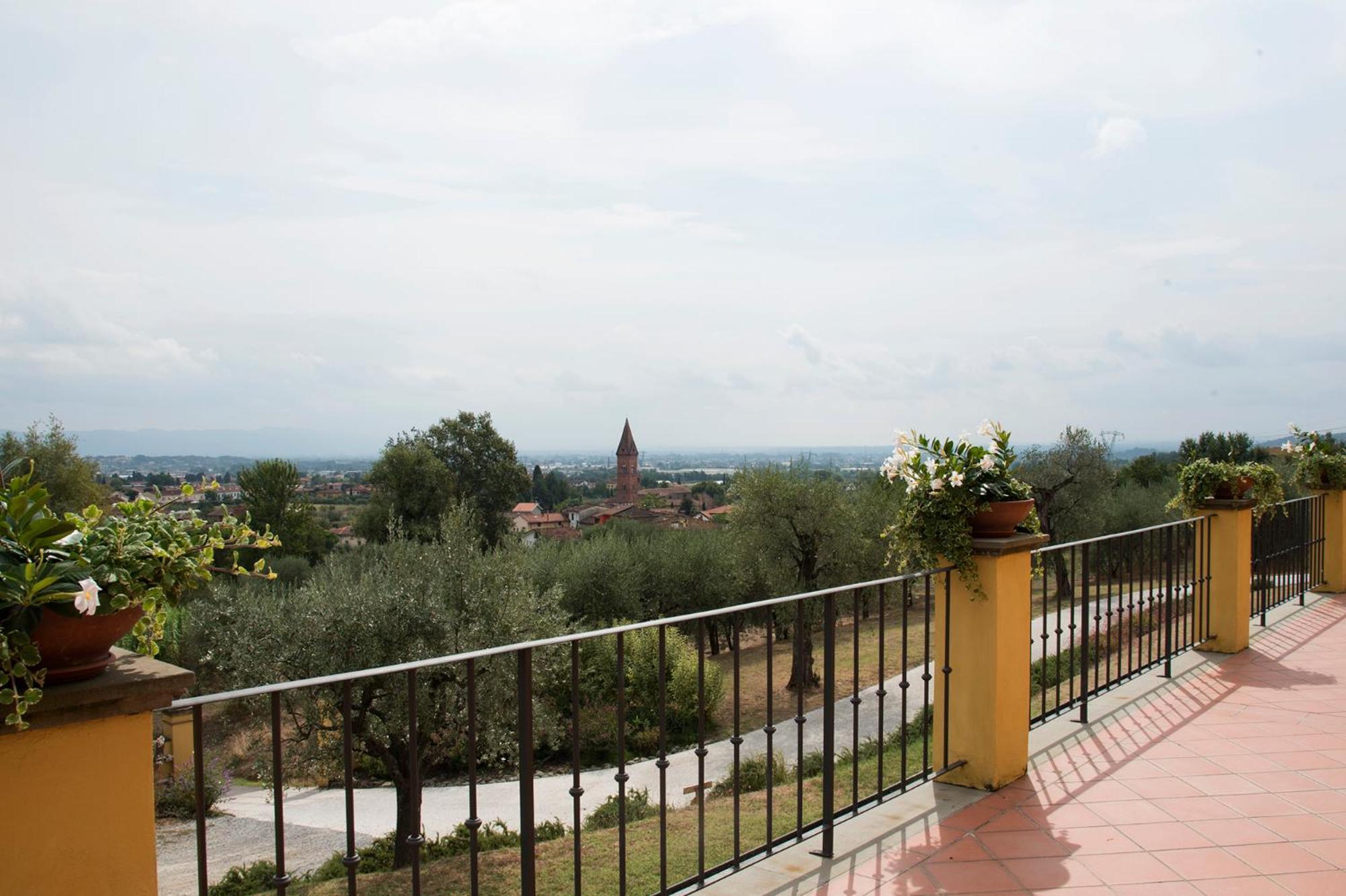 Il Campano Lägenhet Collodi Exteriör bild